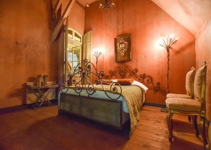 In Near Het * Alphen (North Brabant)